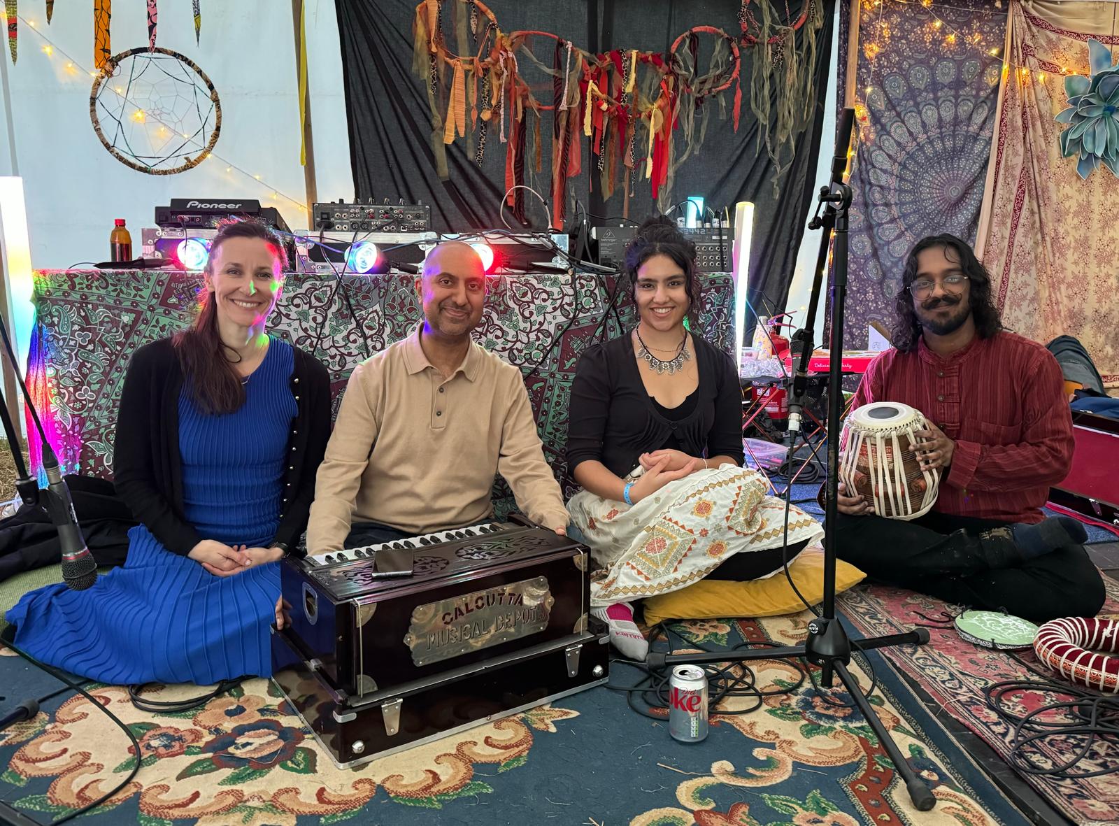 The Kirtan Band - Live